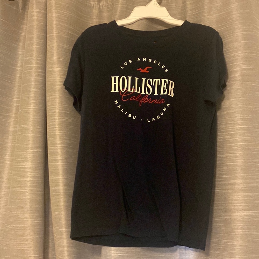 Navy blue Hollister T-shirt